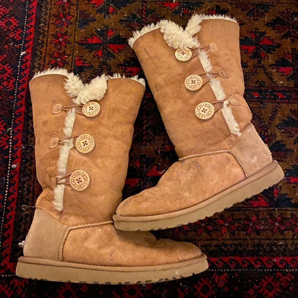 Brown Uggs with side buttons
